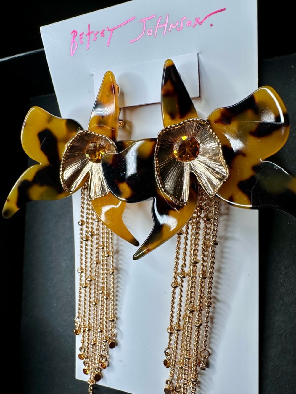 Betsey Johnson Tortoiseshell Floral Drop Earrings with Gold Chains - Picture 4 of 8